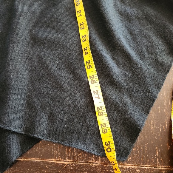 Joie Cashmere Wool Asymmetrical Hem Sweater Dark Green Size M 3/4 Sleeves - Picture 5 of 10